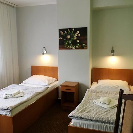 Hotel 3 Swarzędz Dış mekan fotoğraf