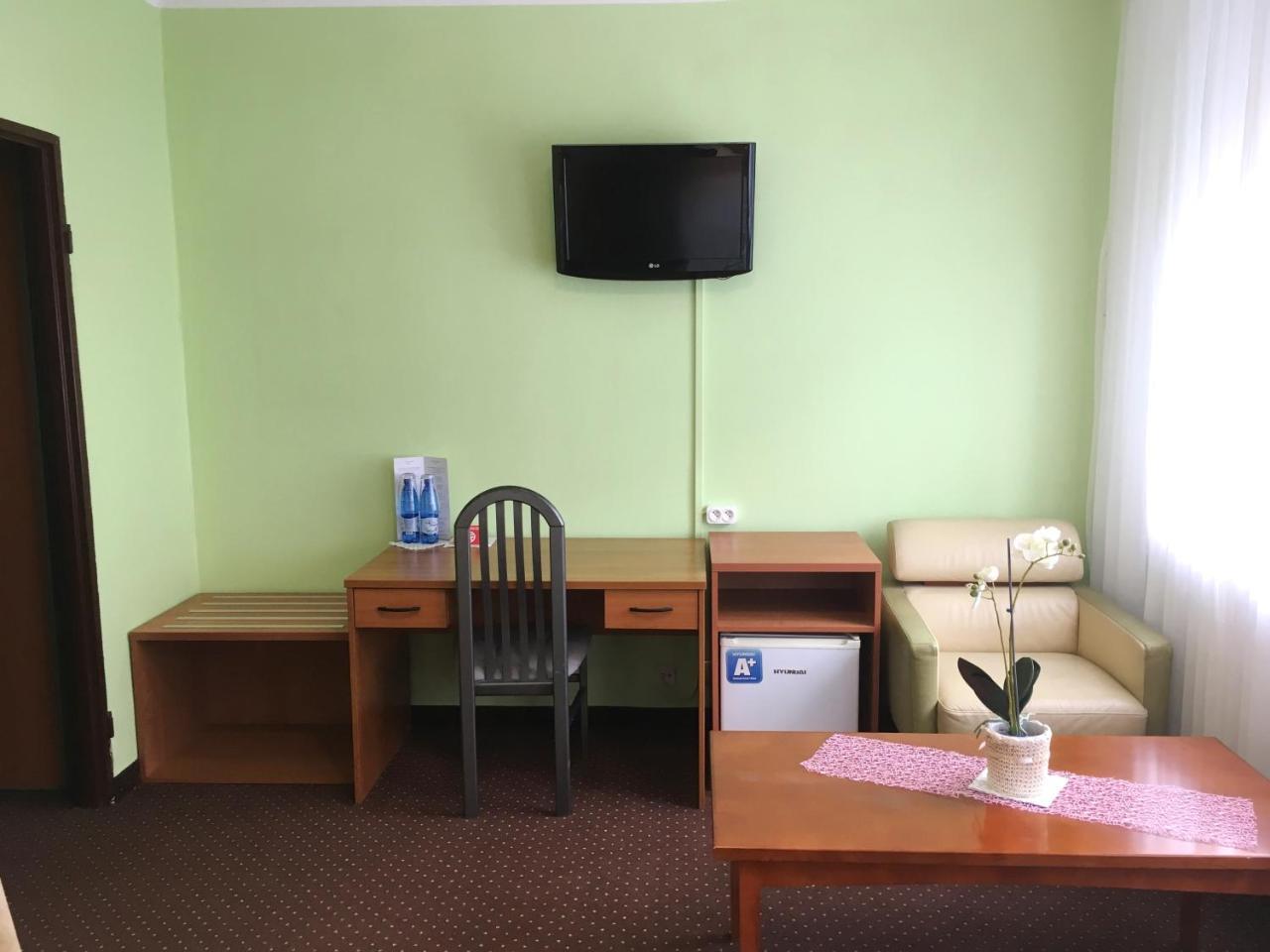 Hotel 3 Swarzędz Dış mekan fotoğraf