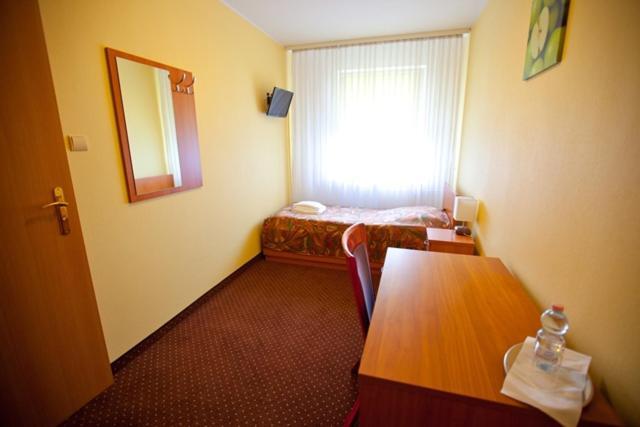 Hotel 3 Swarzędz Dış mekan fotoğraf